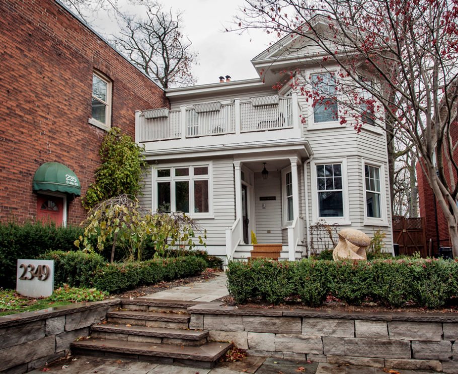 Toronto Facial Plastic Surgeon Office