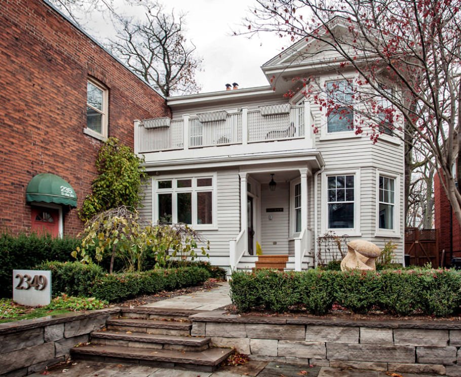 Toronto Facial Plastic Surgeon Office